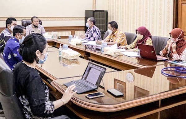 Bupati Hendy  Dengarkan Pemaparan Bagian Protokol dan Komunikasi Pimpinan  